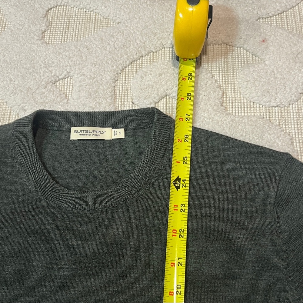 Suitsupply Charcoal Merino Wool Crewneck Sweater - Picture 7 of 7